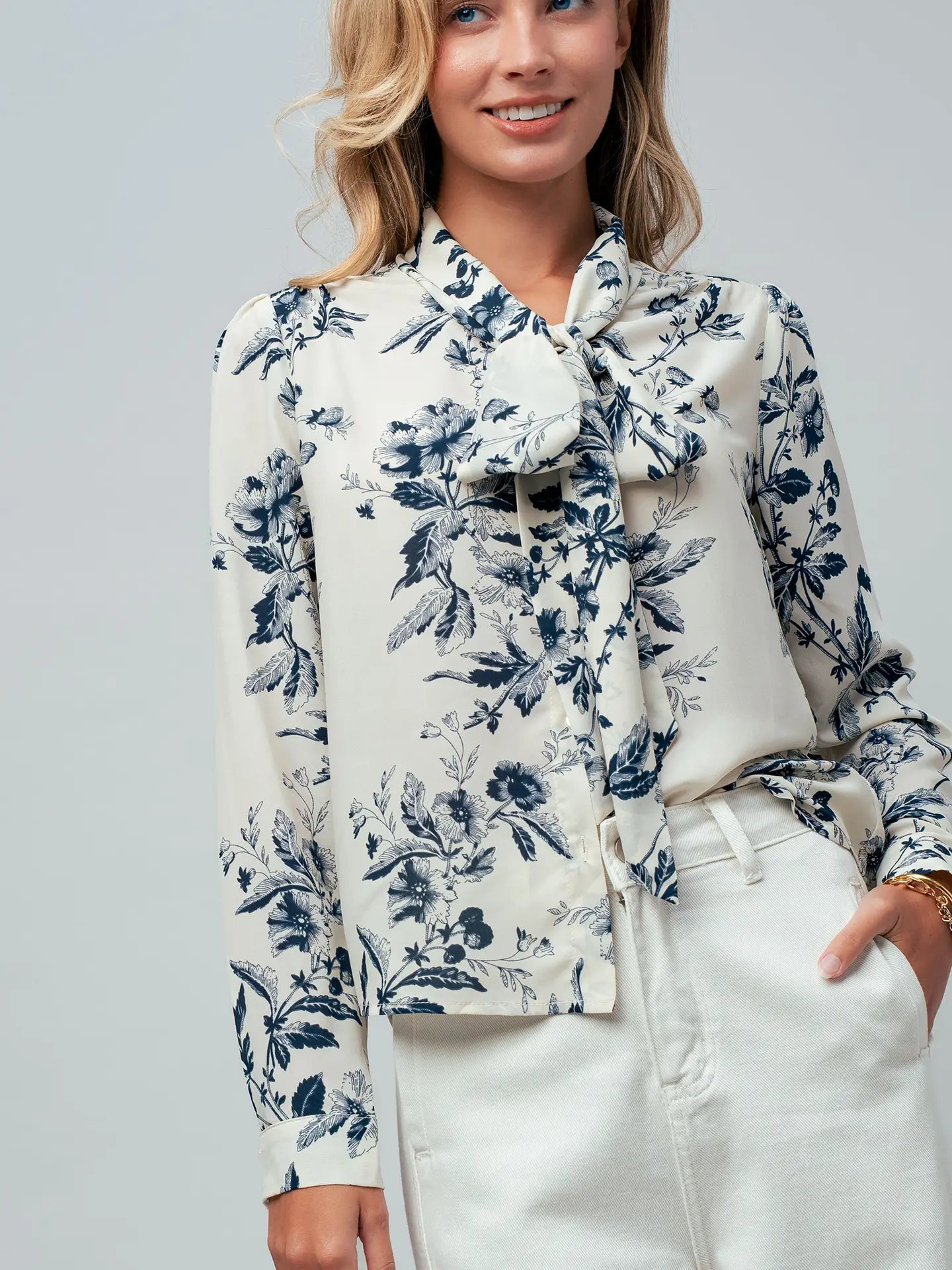Urban Daizy Romantic Toile Print Bow Blouse