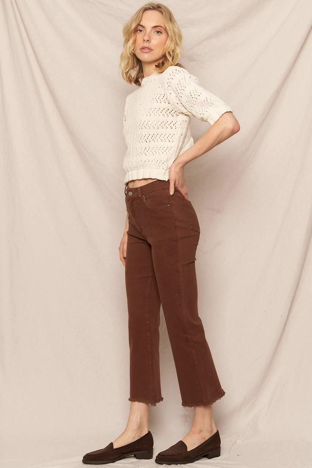 EN CREME Short Sleeve Crochet Cropped Top