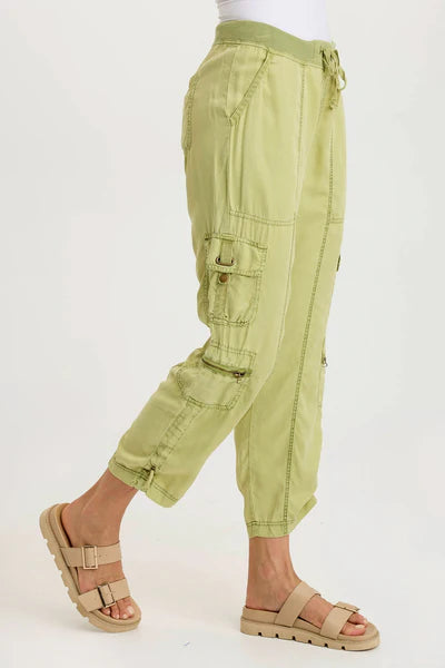 Wearables Selmy Twill Corded Cargo Crop Pant