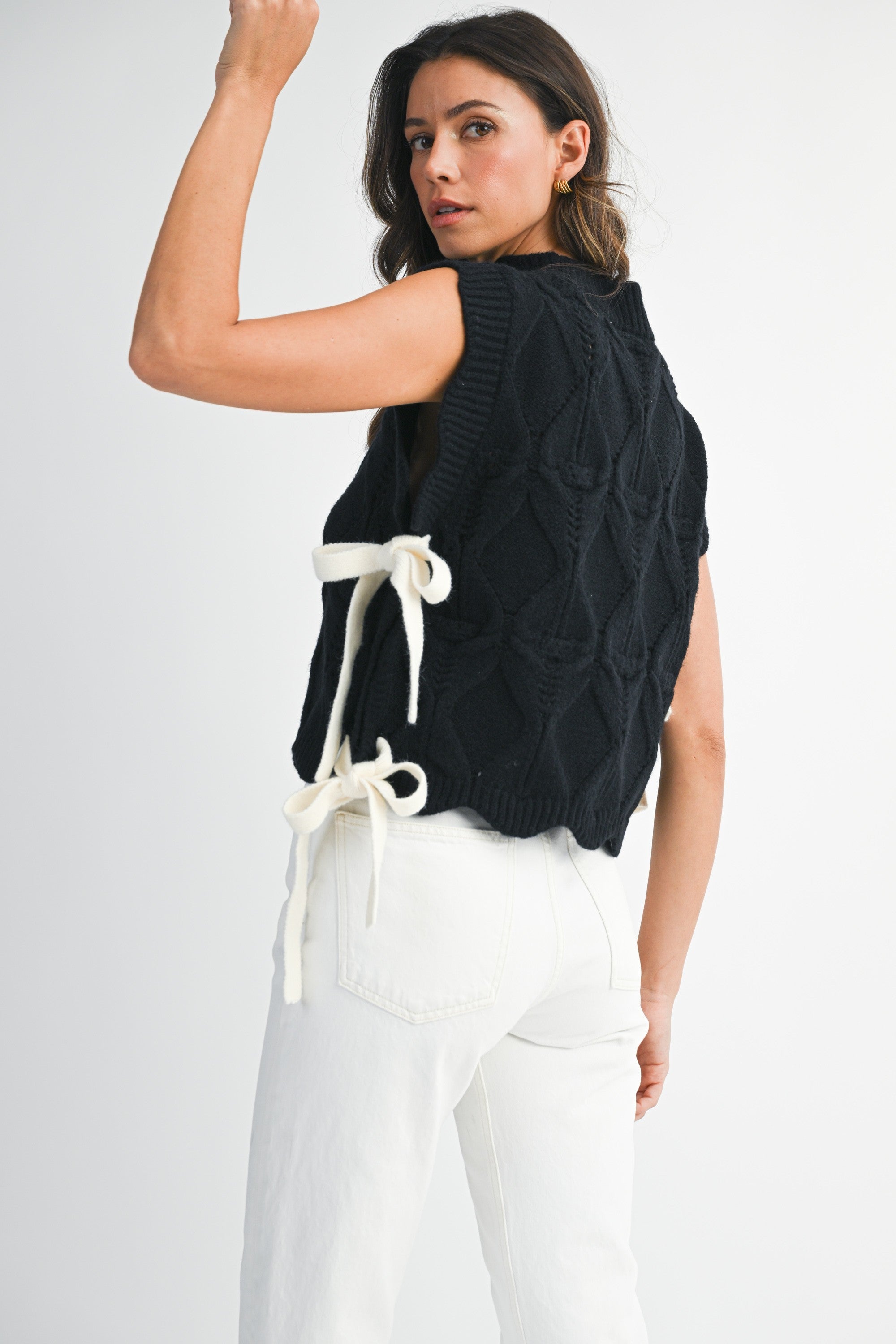 Mable Cable Knit Scallop Vest with Side Bow