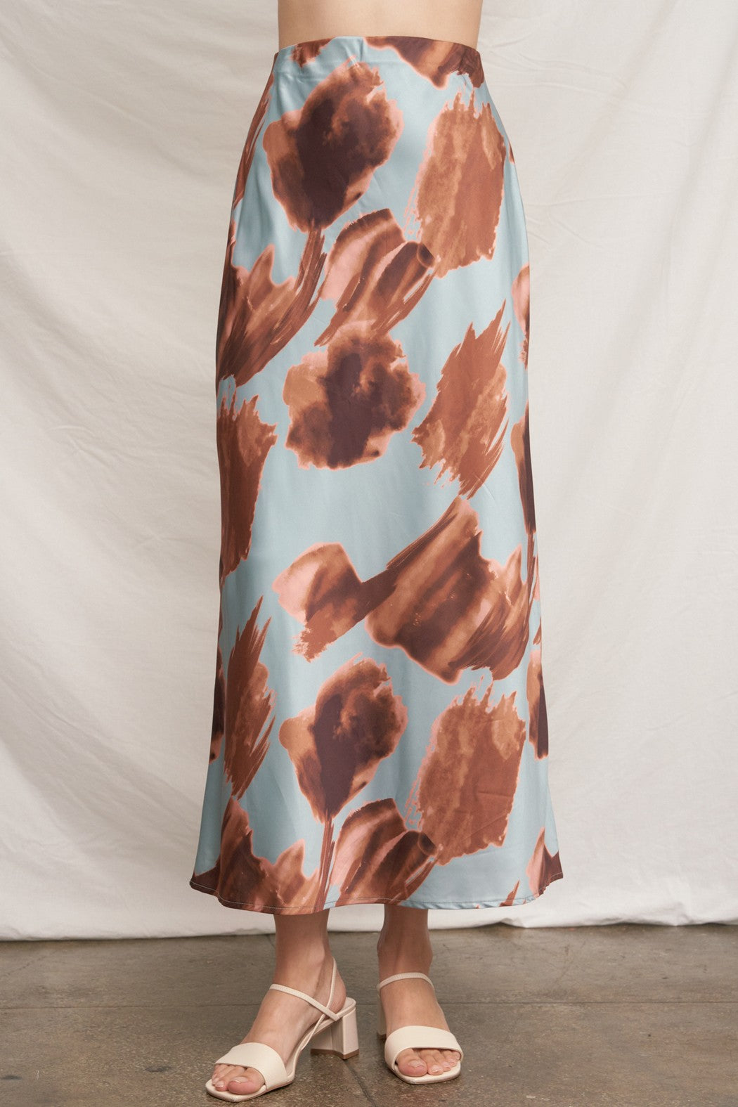 En Crème Floral Print Satin Maxi Skirt