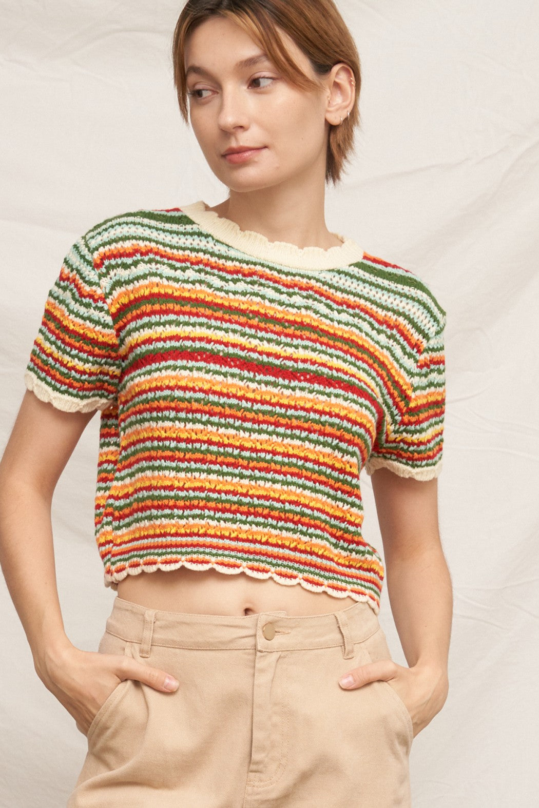 En Crème Short Sleeve Multicolor Knit Sweater Cropped Top