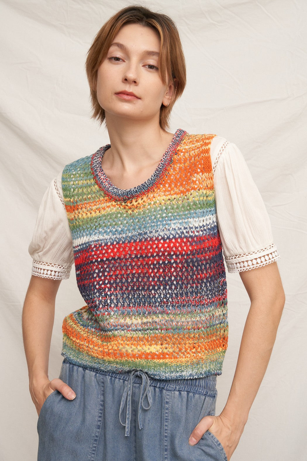 En Crème Multicolor Sleeveless Knit Sweater Top