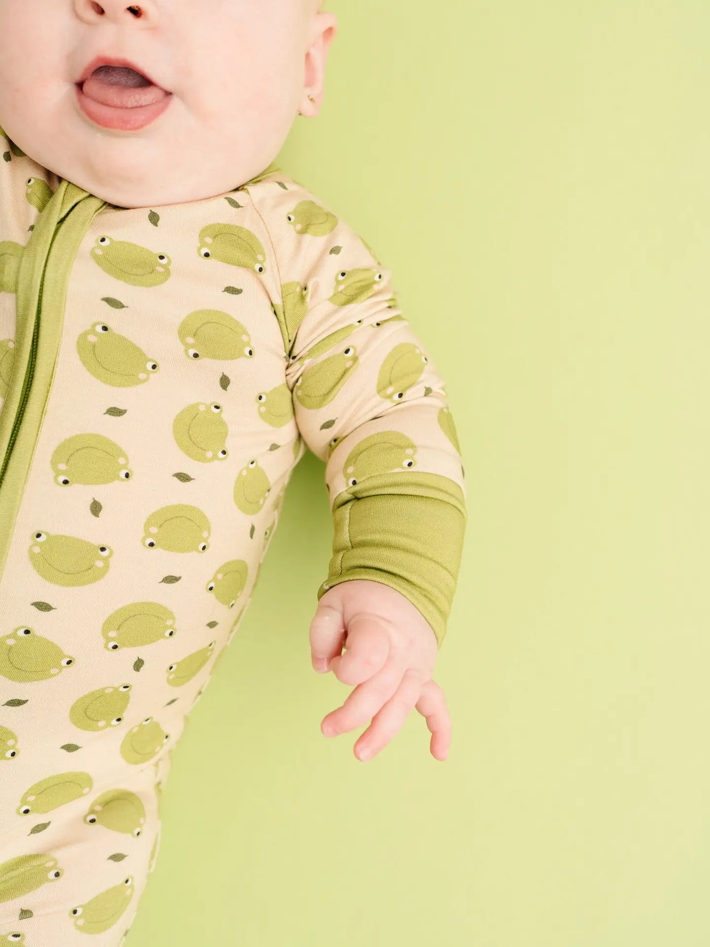 Froggy Friends Bamboo Sleeper