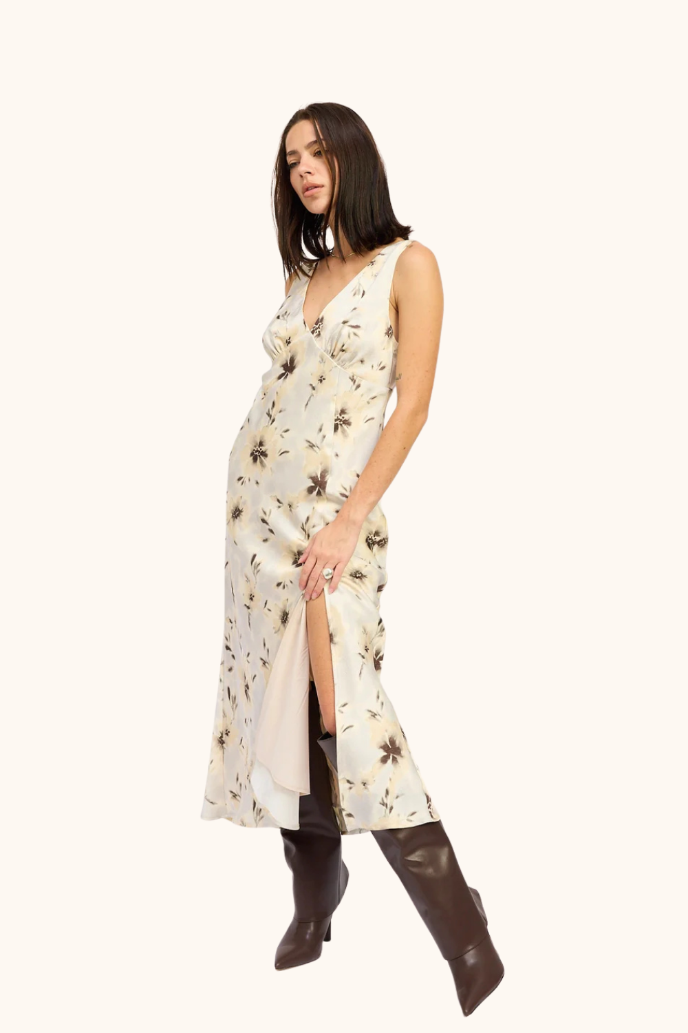 Emory Park V Neck Floral Midi Dress