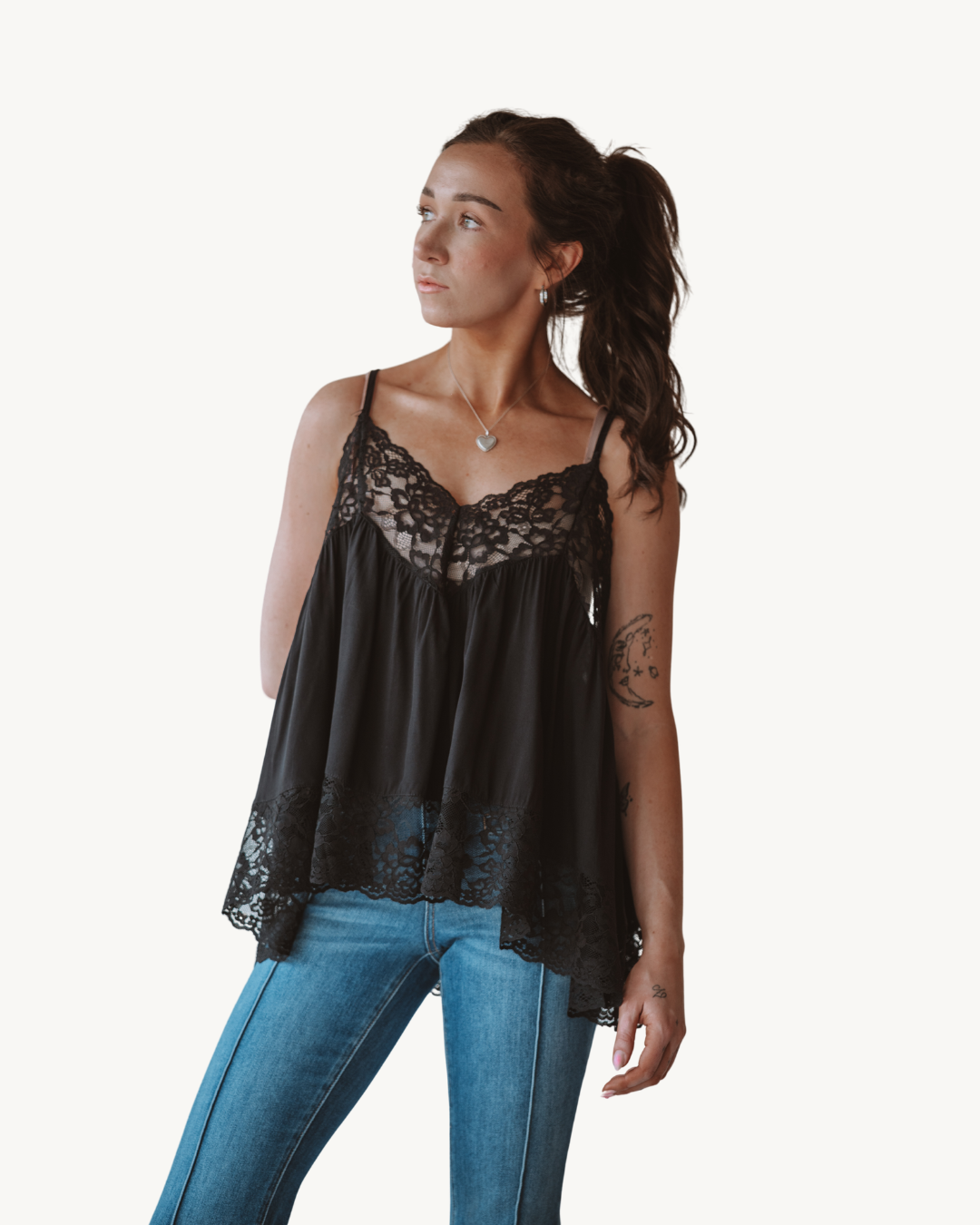 En Crème Lace Trim Racerback Cami – Black