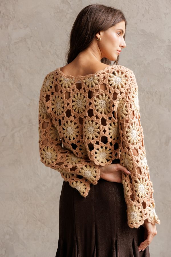 Storia Coral Crochet Daisies Top