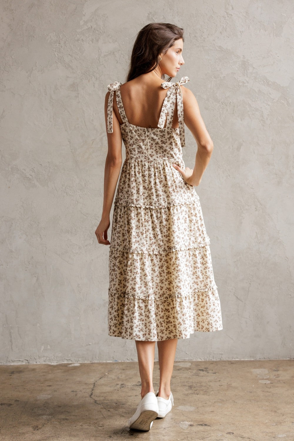 Storia Floral Tiered Midi Dress