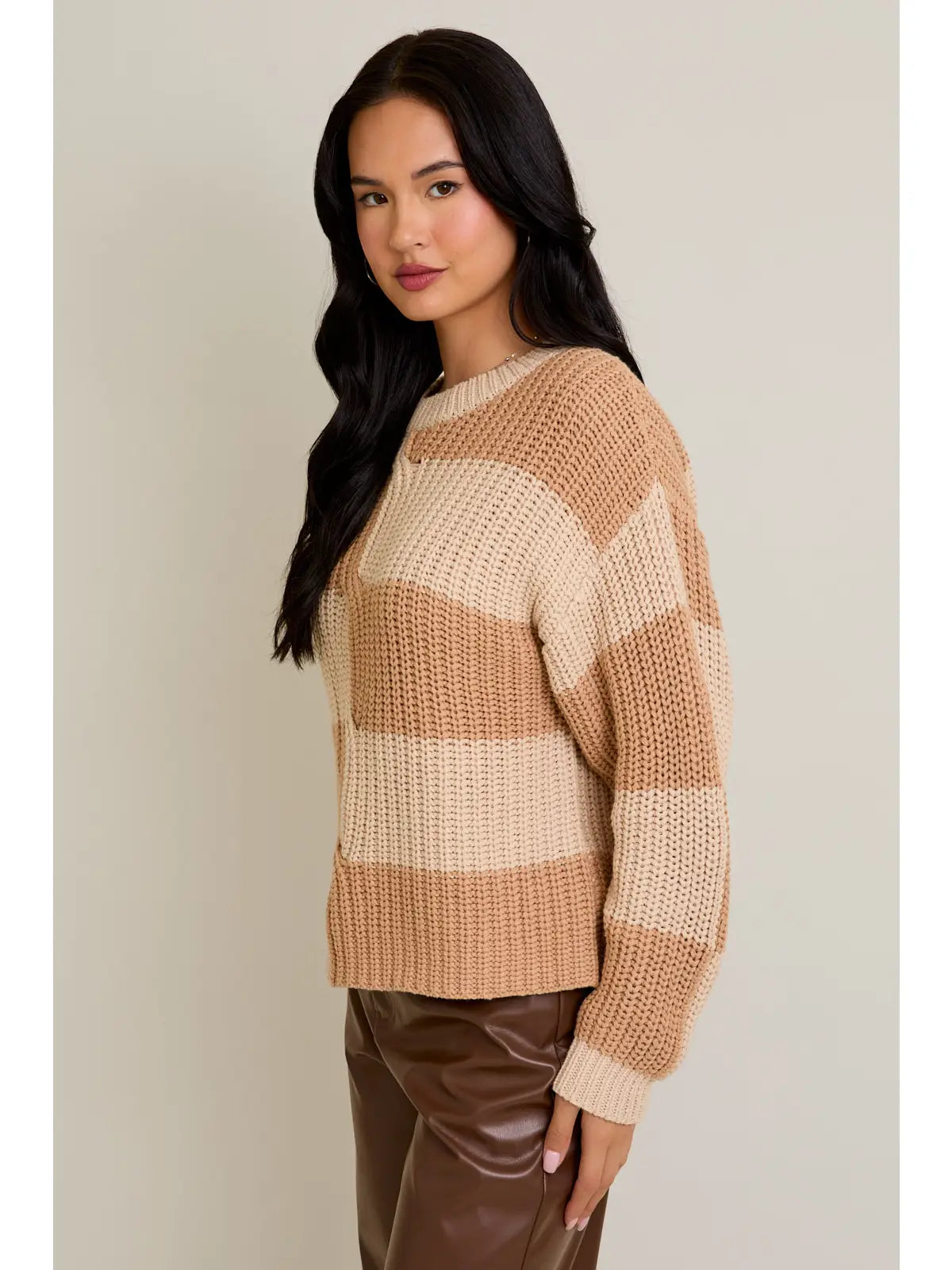Le Lis Round Neck Boxy Sweater Top