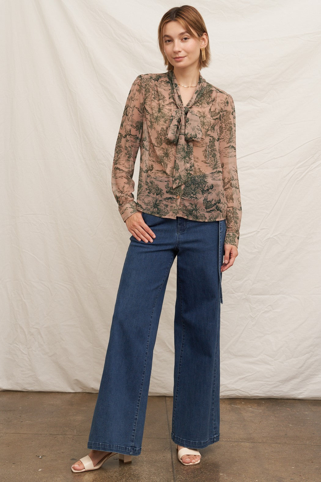 En Creme Printed Chiffon Tie Neck Blouse