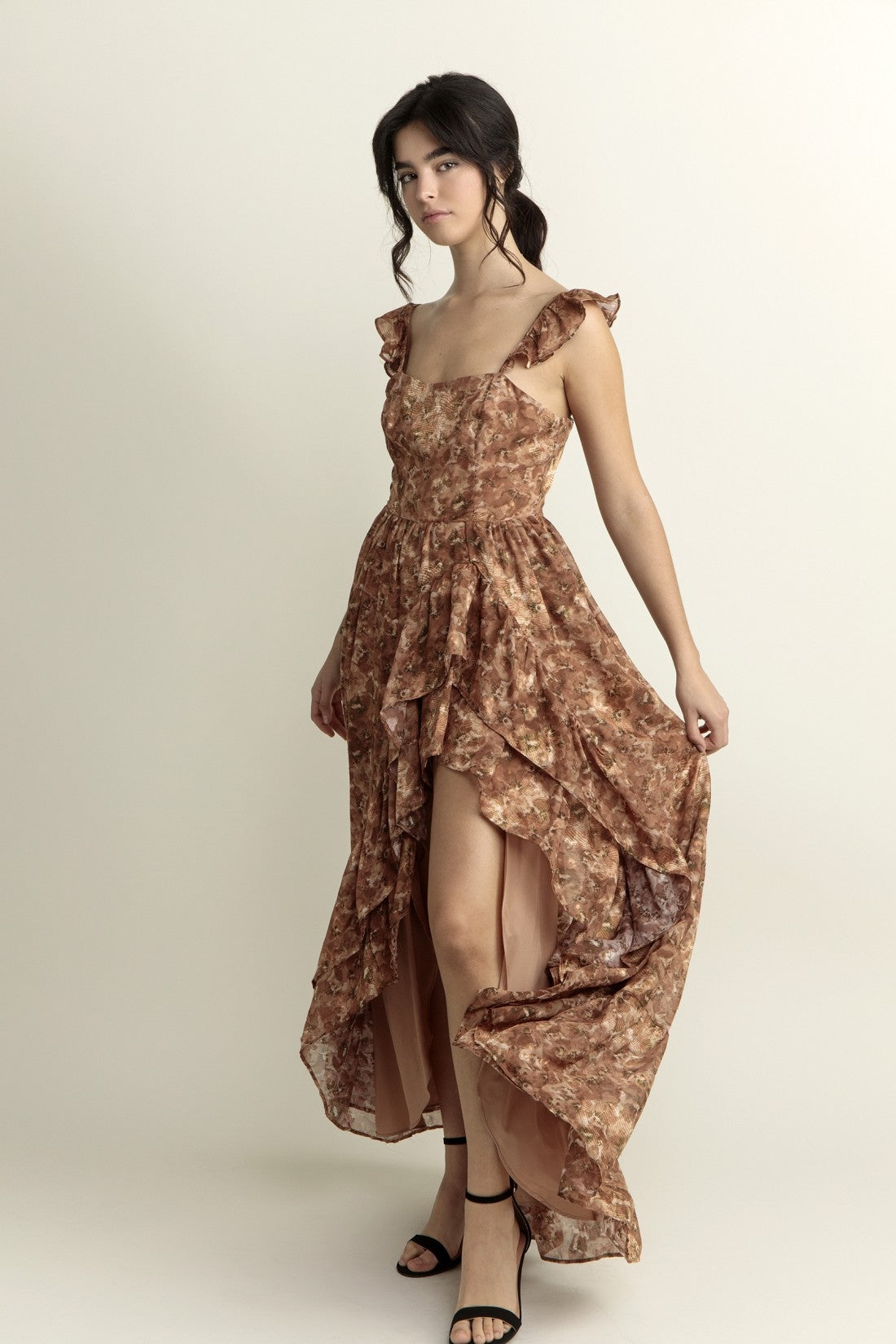 Storia Romantic Floral Print Maxi Dress